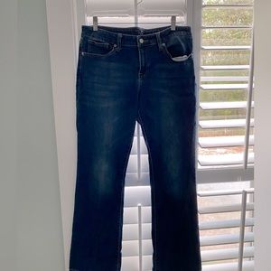 Lucky brand women’s low rise boot, cut jeans size 12